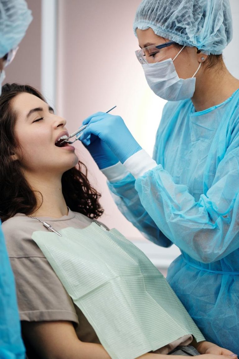 Sposoby leczenia krzywych zębów